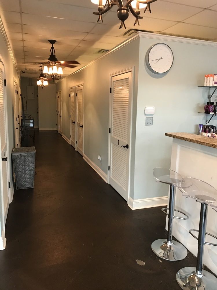 City Beach Tanning Salon: 3000 Severn Ave Ste 3, Metairie, LA 70002